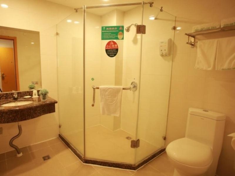 Hotel Greentree Hongqiao Airport