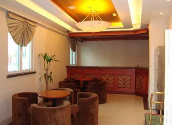 Greentree Hongqiao Airport Hotel