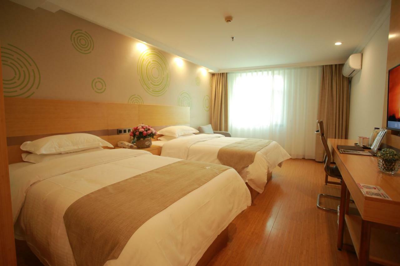 Hotel Greentree Hongqiao Airport